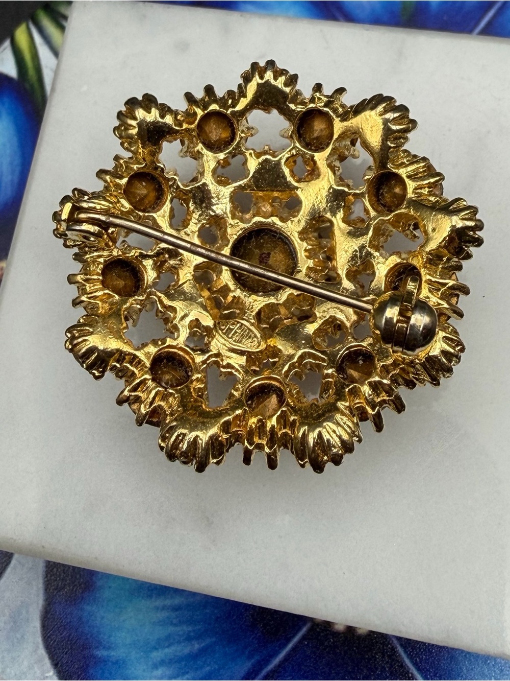 Stunning! Vintage Sphinx rhinestone brooch #404 fiery orange amber green gold - Picture 6 of 12